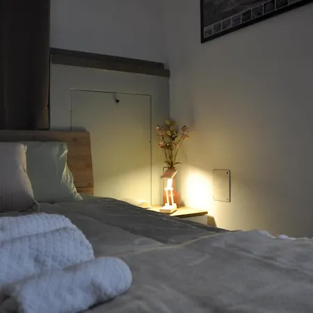 Casa Di Sara - Foresteria Bed & Breakfast *
